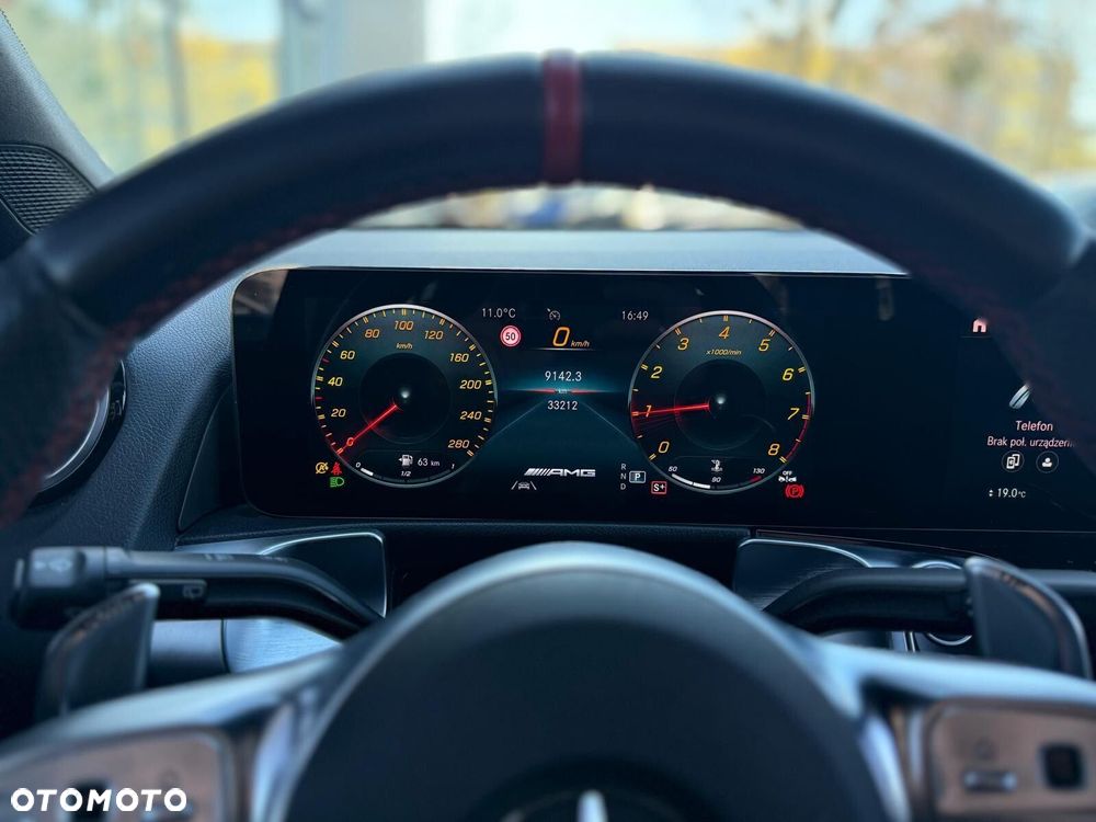 Mercedes-Benz GLB AMG 35 mHEV 4-Matic 8G-DCT - 22