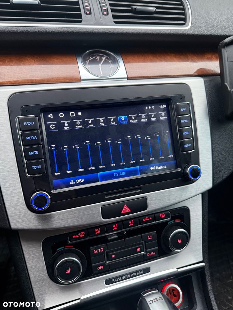 Volkswagen Passat - 25