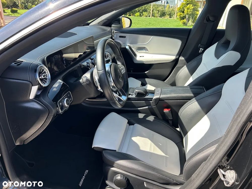 Mercedes-Benz CLA 200 7G-DCT Edition AMG Line - 19