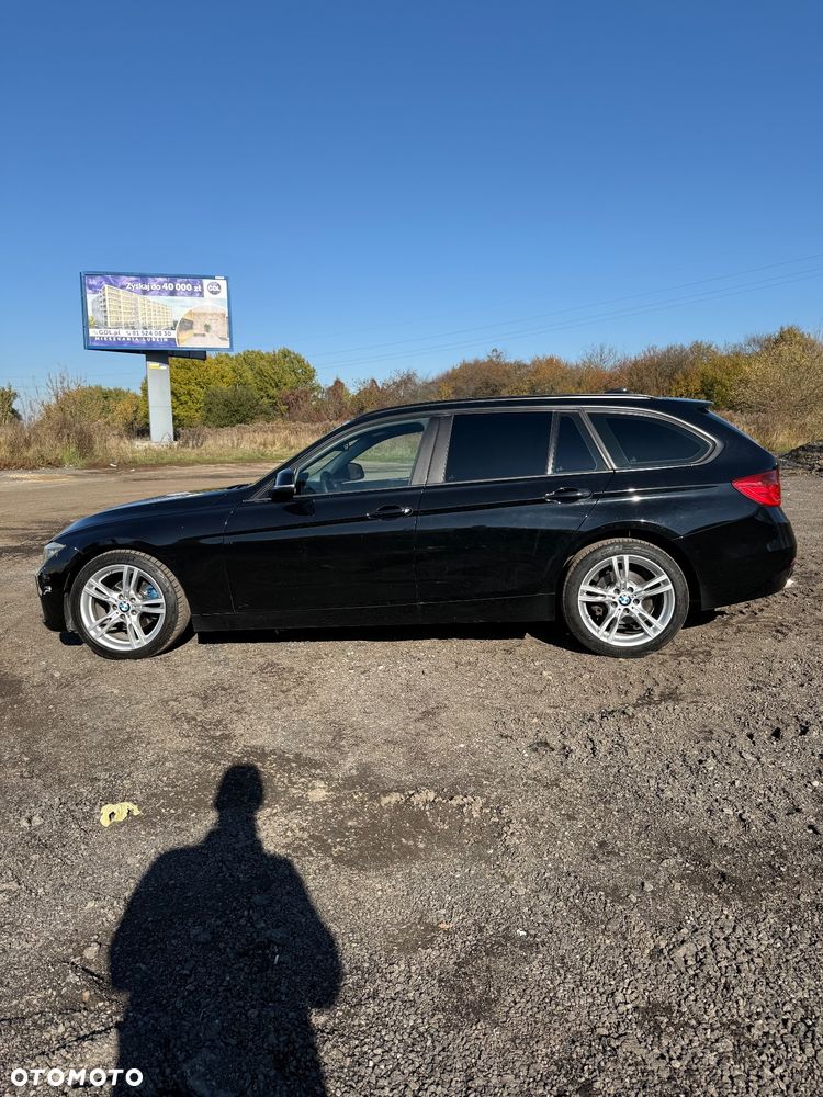 BMW Seria 3 318d Touring - 4