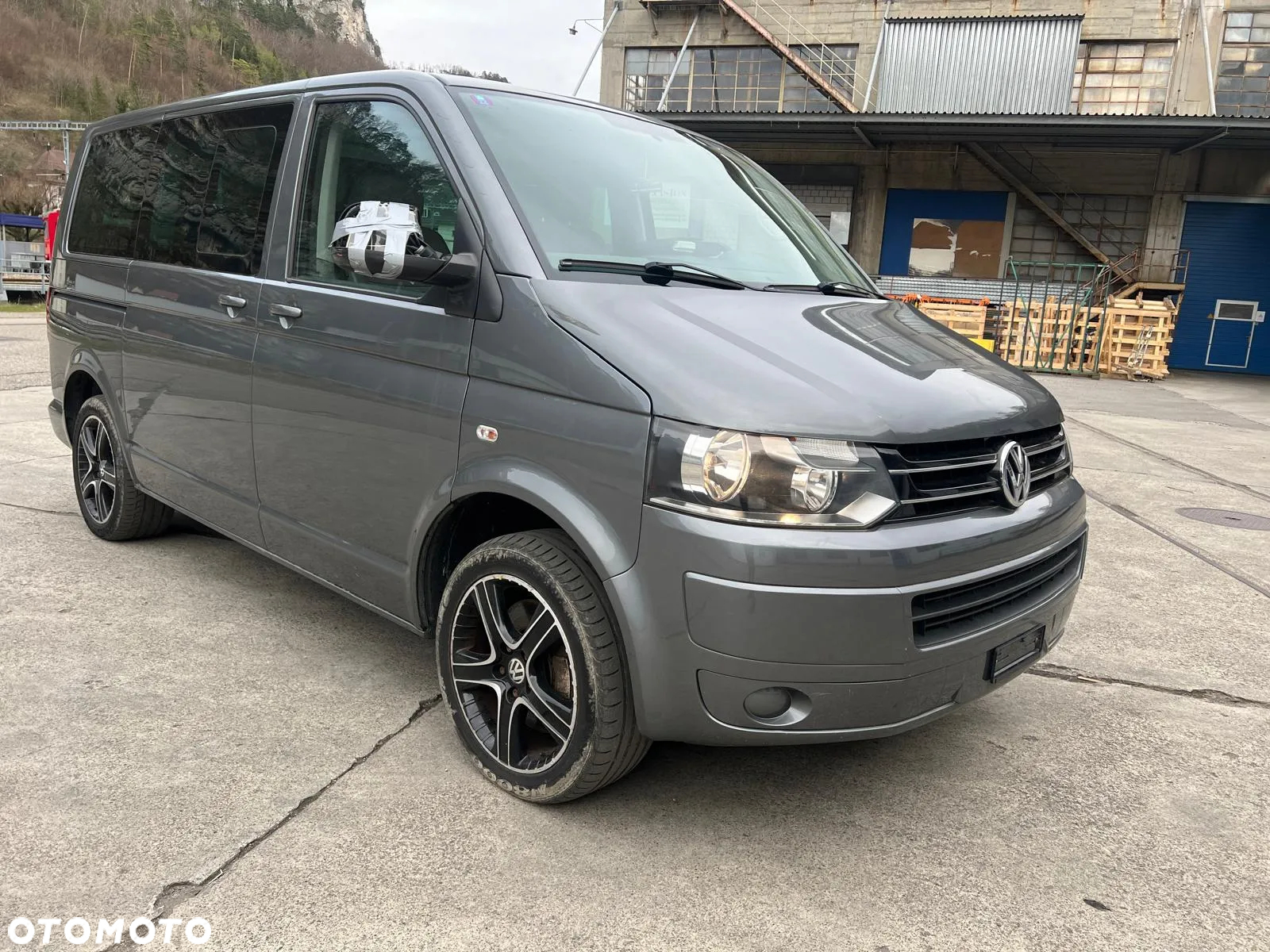 Volkswagen Multivan - 4