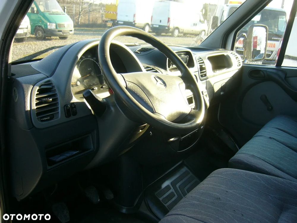 Mercedes-Benz Sprinter 411 Cdi Dmc 3,5 t Skrzynia 5 x 2,2 x 0,55 m - 12