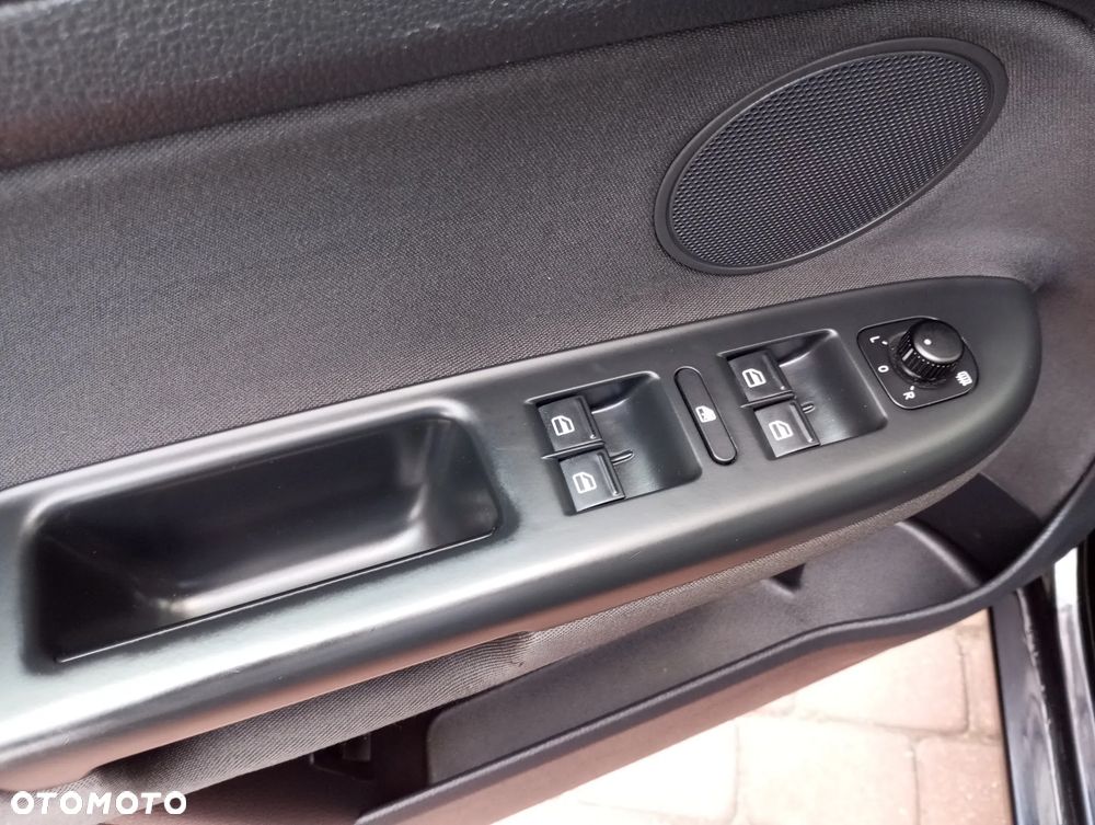Volkswagen Golf Plus - 19