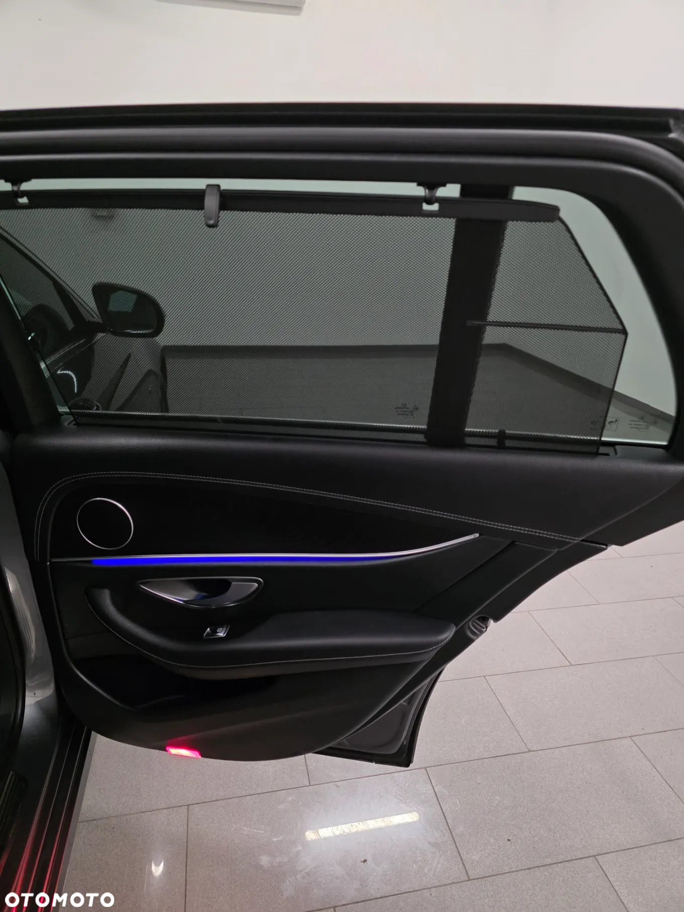 Mercedes-Benz Klasa E 300 d T 9G-TRONIC Exclusive - 25