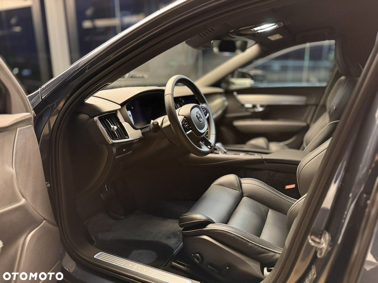 Volvo S90 - 11