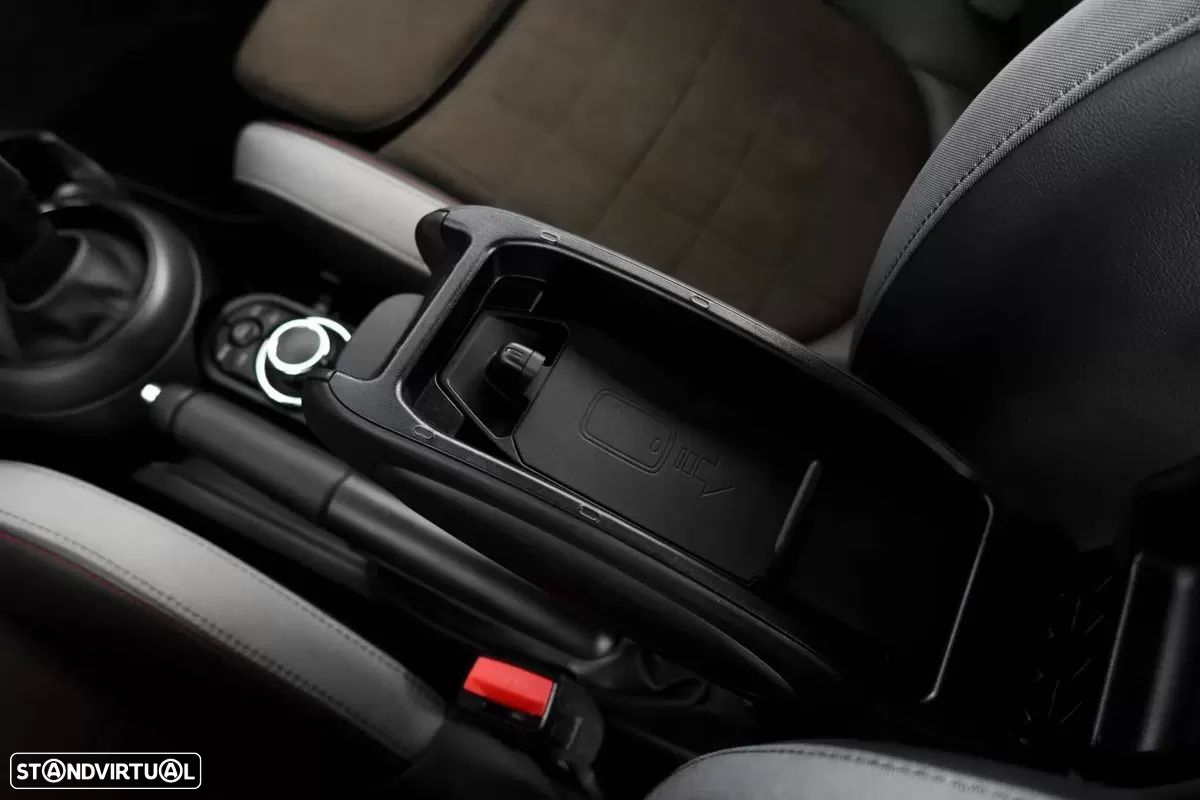 MINI 3 Portas John Cooper Works Auto Desportiva - 21