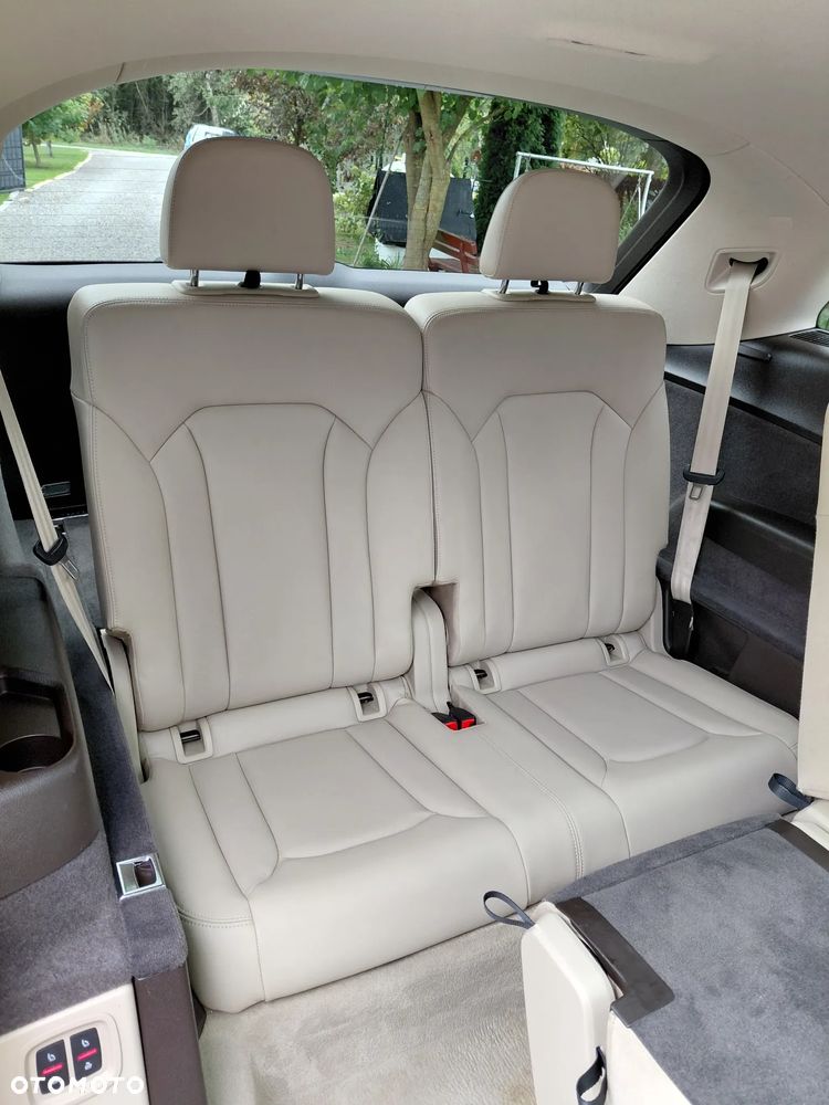 Audi Q7 - 19