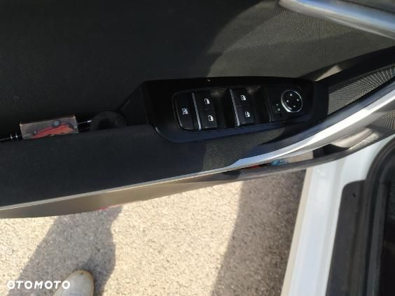 Kia Ceed - 22