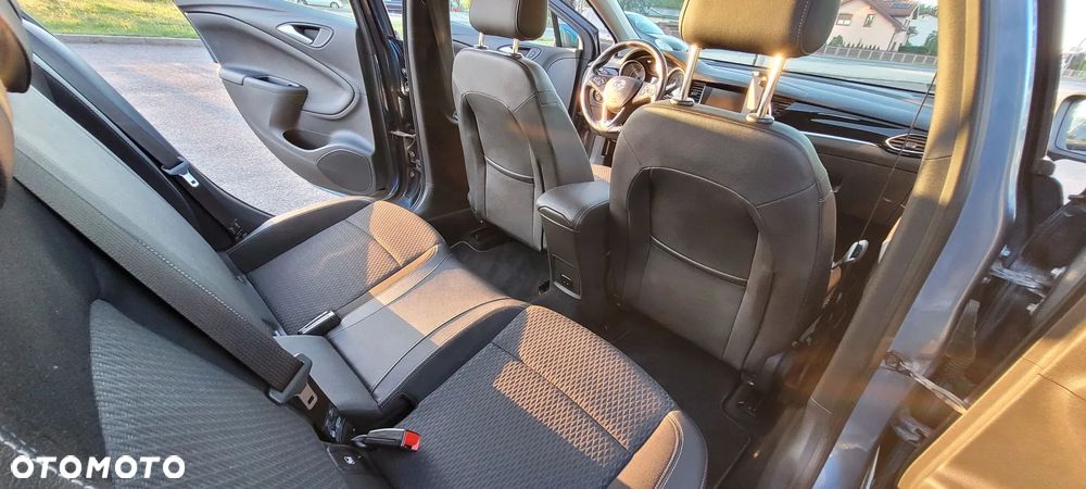 Opel Astra 1.4 T Elite - 10