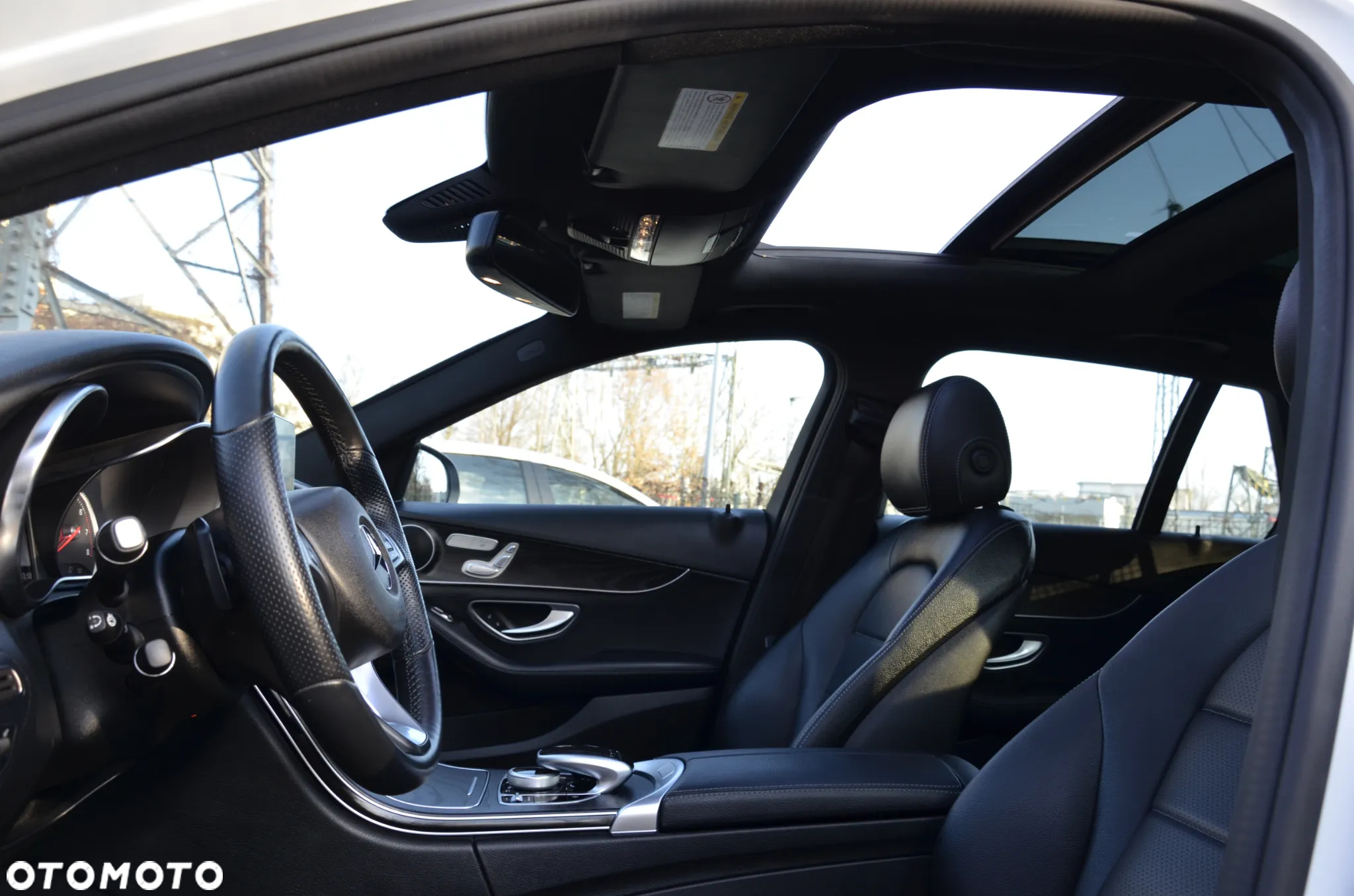 Mercedes-Benz Klasa C 300 9G-TRONIC - 25