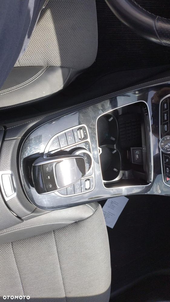 Mercedes-Benz Klasa E 220 d 4Matic 9G-TRONIC Exclusive - 21
