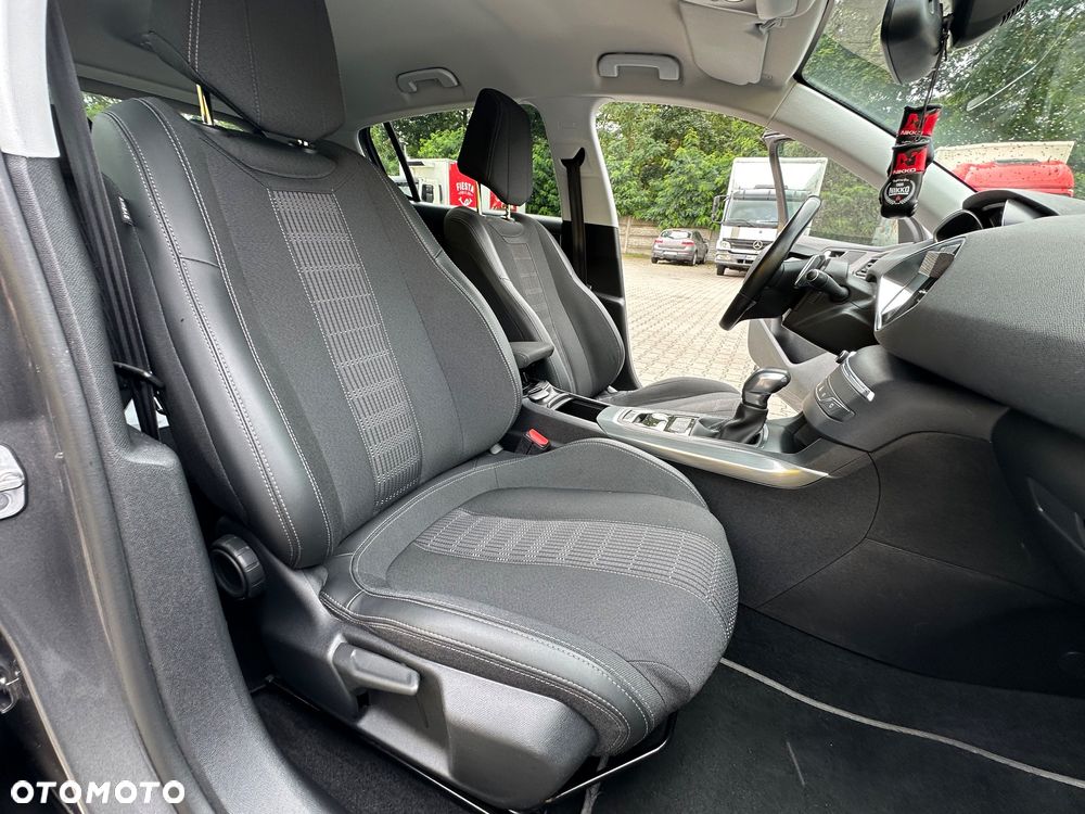Peugeot 308 1.5 BlueHDi Allure S&S EAT6 - 15