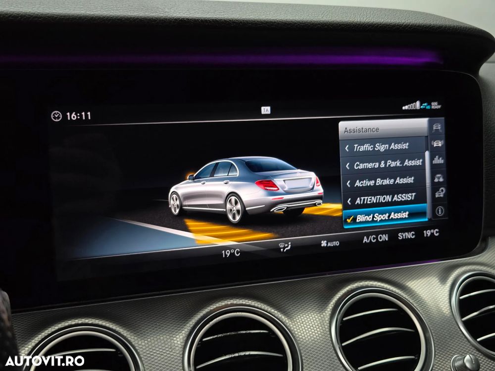 Mercedes-Benz E - 19