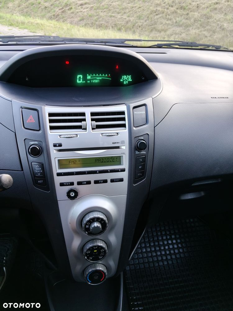 Toyota Yaris 1.0 Terra EU5 - 13