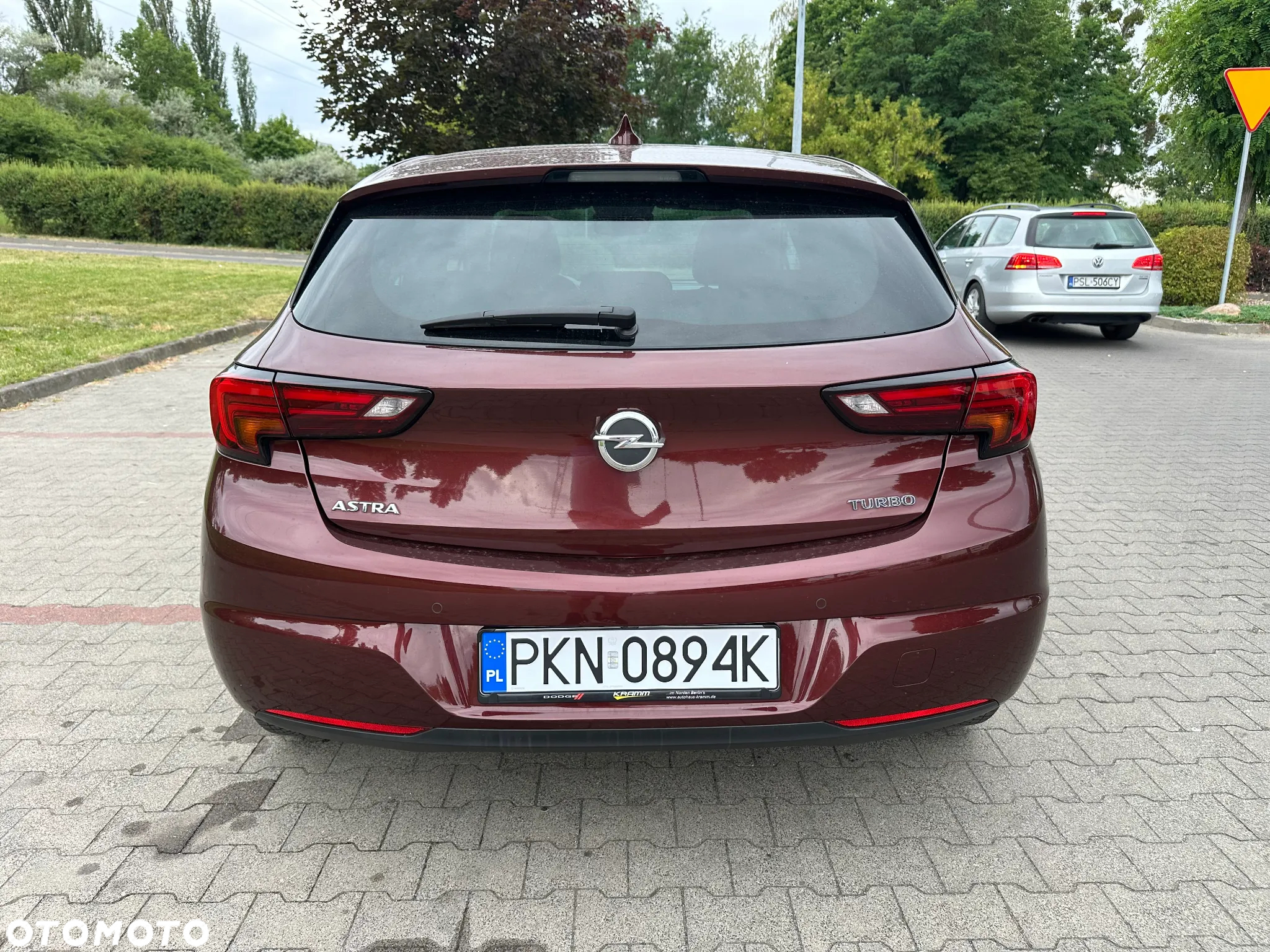 Opel Astra 1.4 Turbo 120 Jahre - 10
