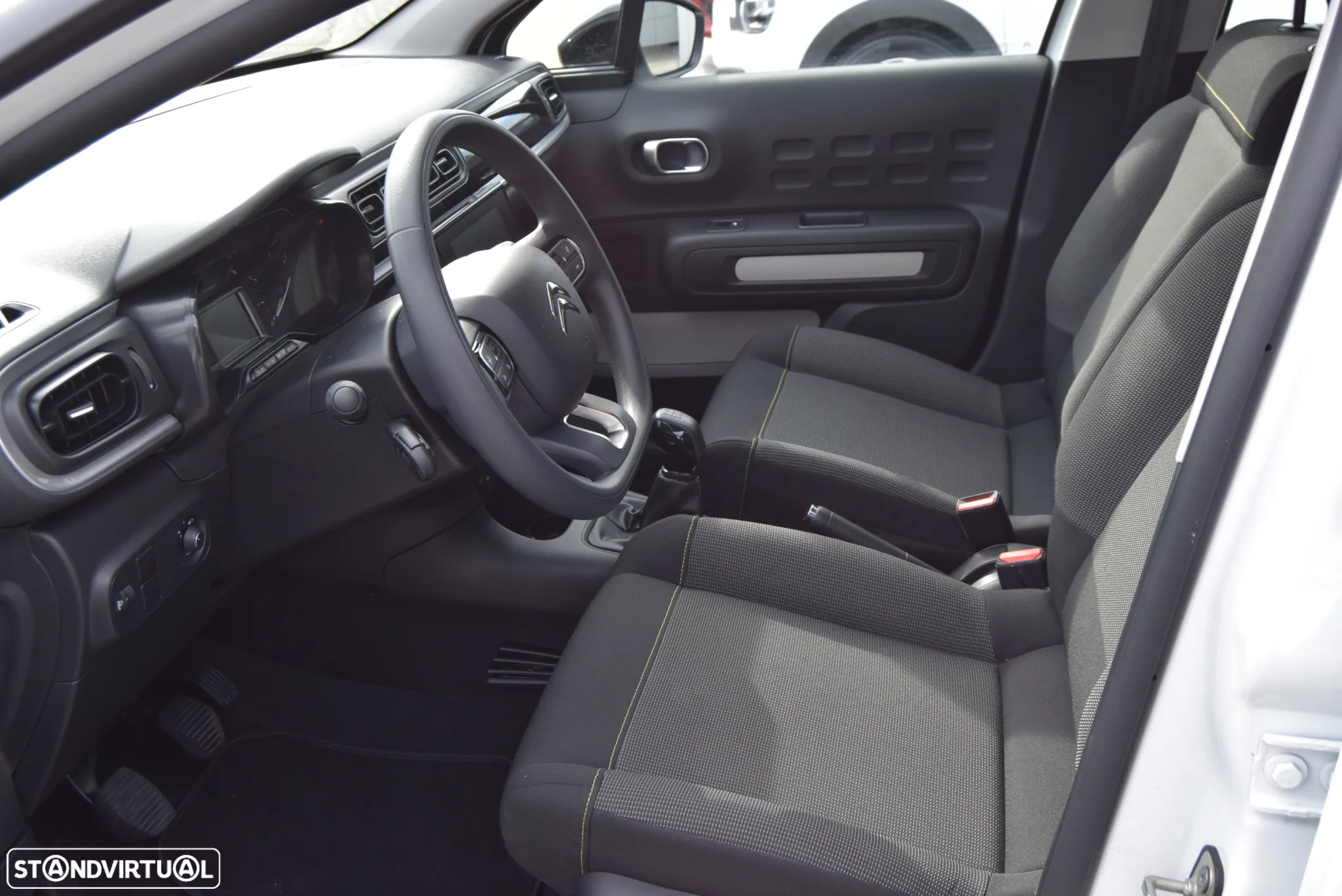Citroën C3 1.2 PureTech Plus - 4