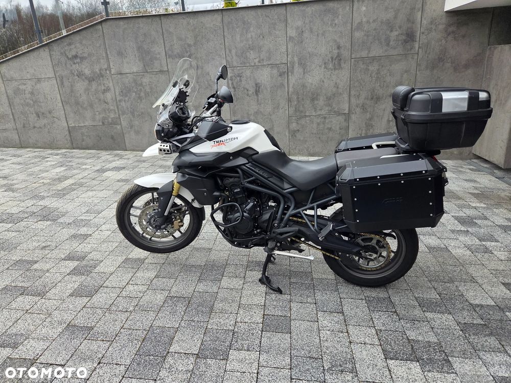 Triumph Tiger - 1