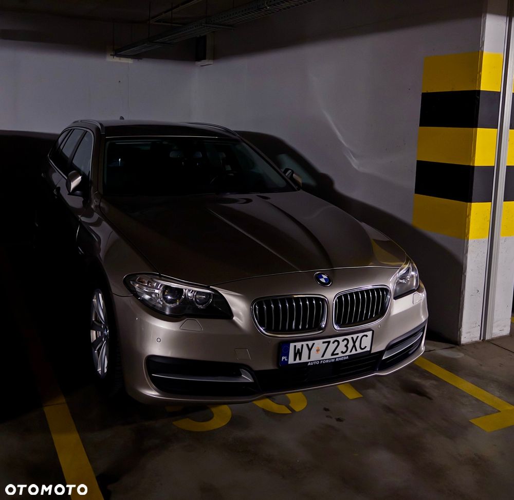 BMW Seria 5 520d Luxury Line - 14