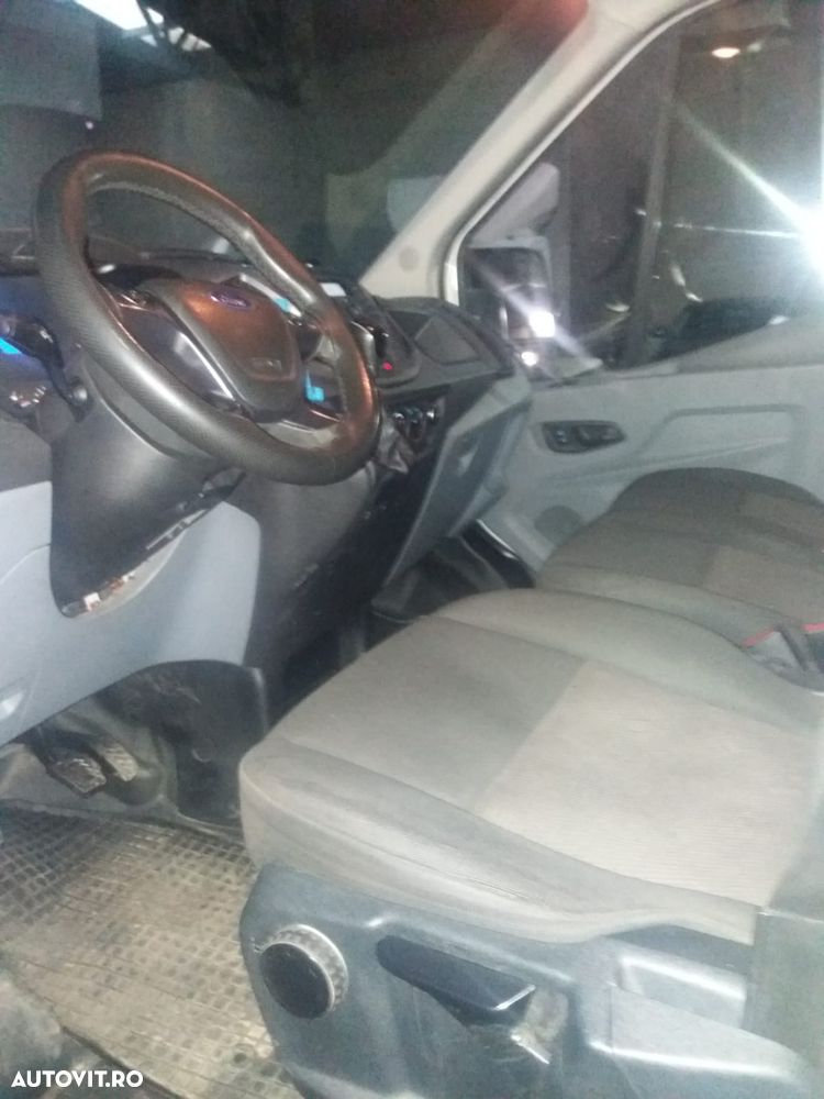 Ford Transit - 6