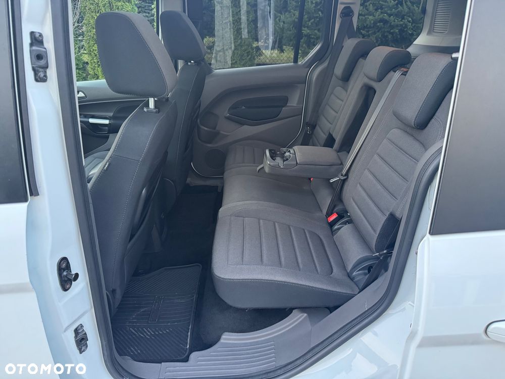Ford Tourneo Connect 1.5 EcoBlue Titanium - 24