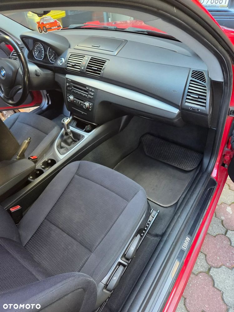 BMW Seria 1 116i - 17