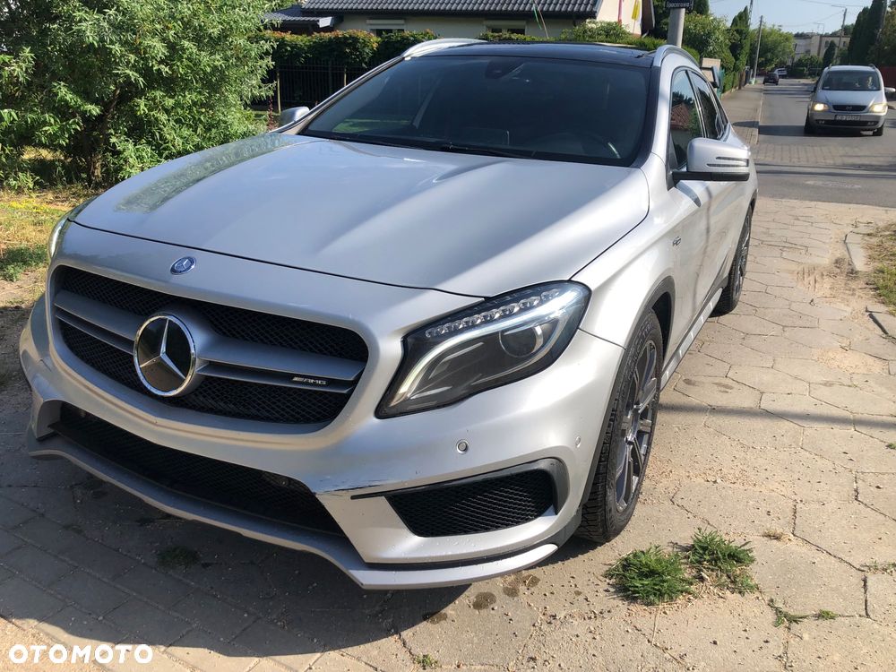 Mercedes-Benz GLA 45 AMG 4Matic 7G-DCT - 1