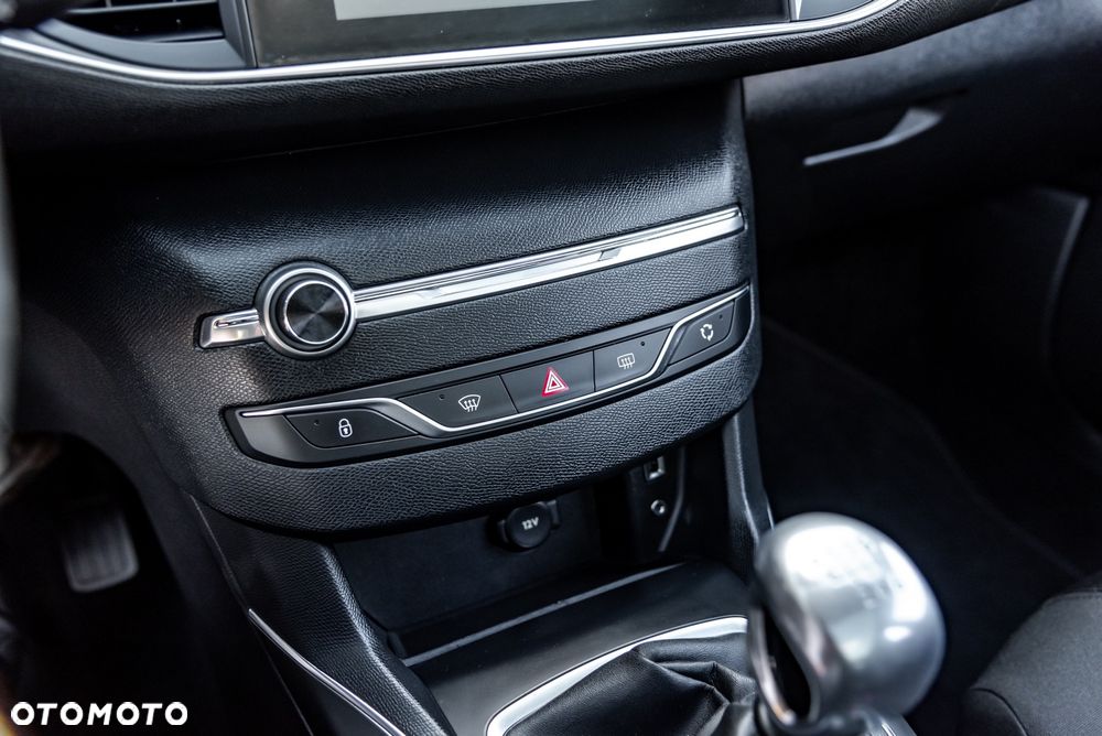 Peugeot 308 PureTech 130 Stop & Start Allure - 33