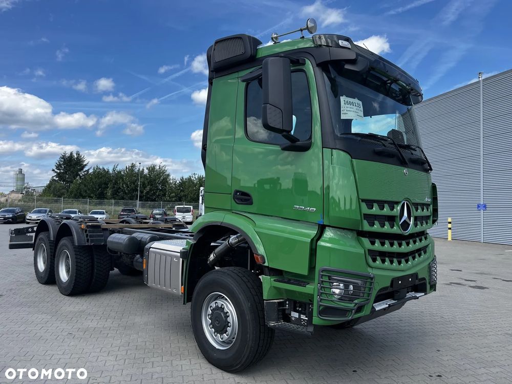 Mercedes-Benz Arocs 3348 A 6x6 - 1