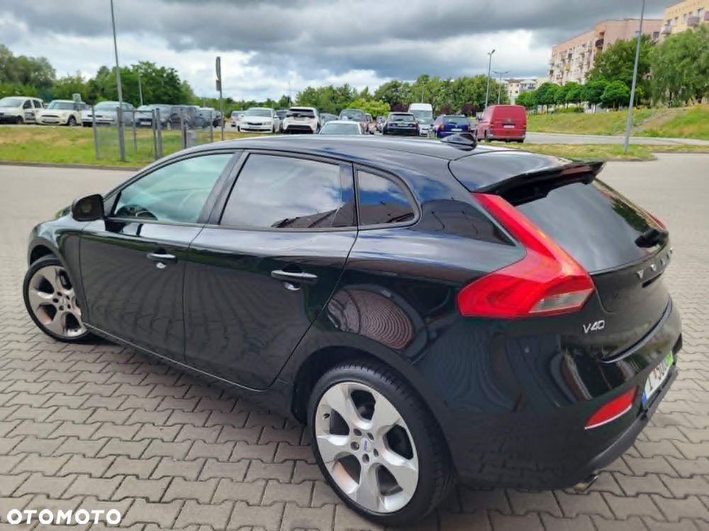 Volvo V40 D3 Geartronic Momentum - 23