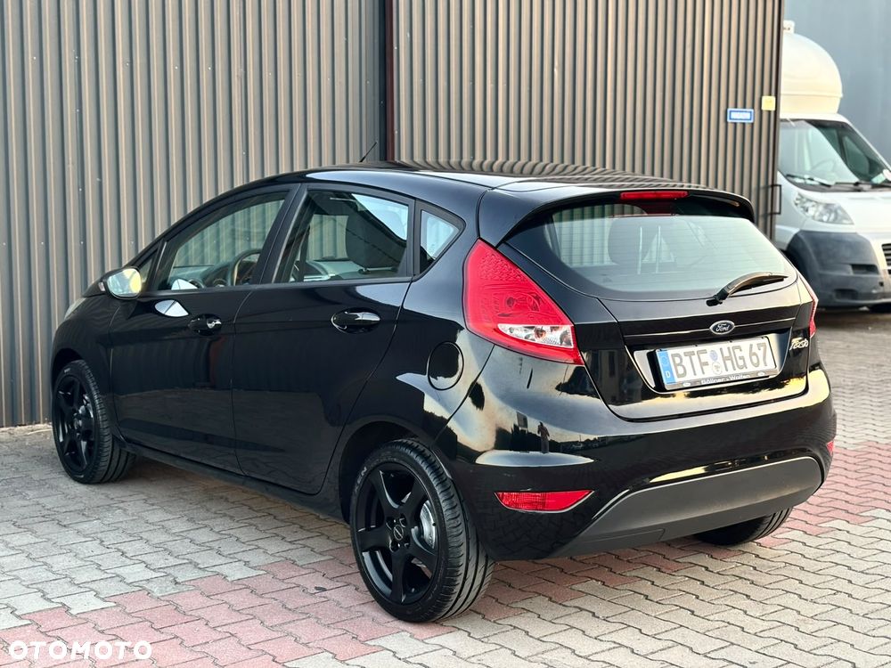 Ford Fiesta 1.25 Titanium EU5 - 9