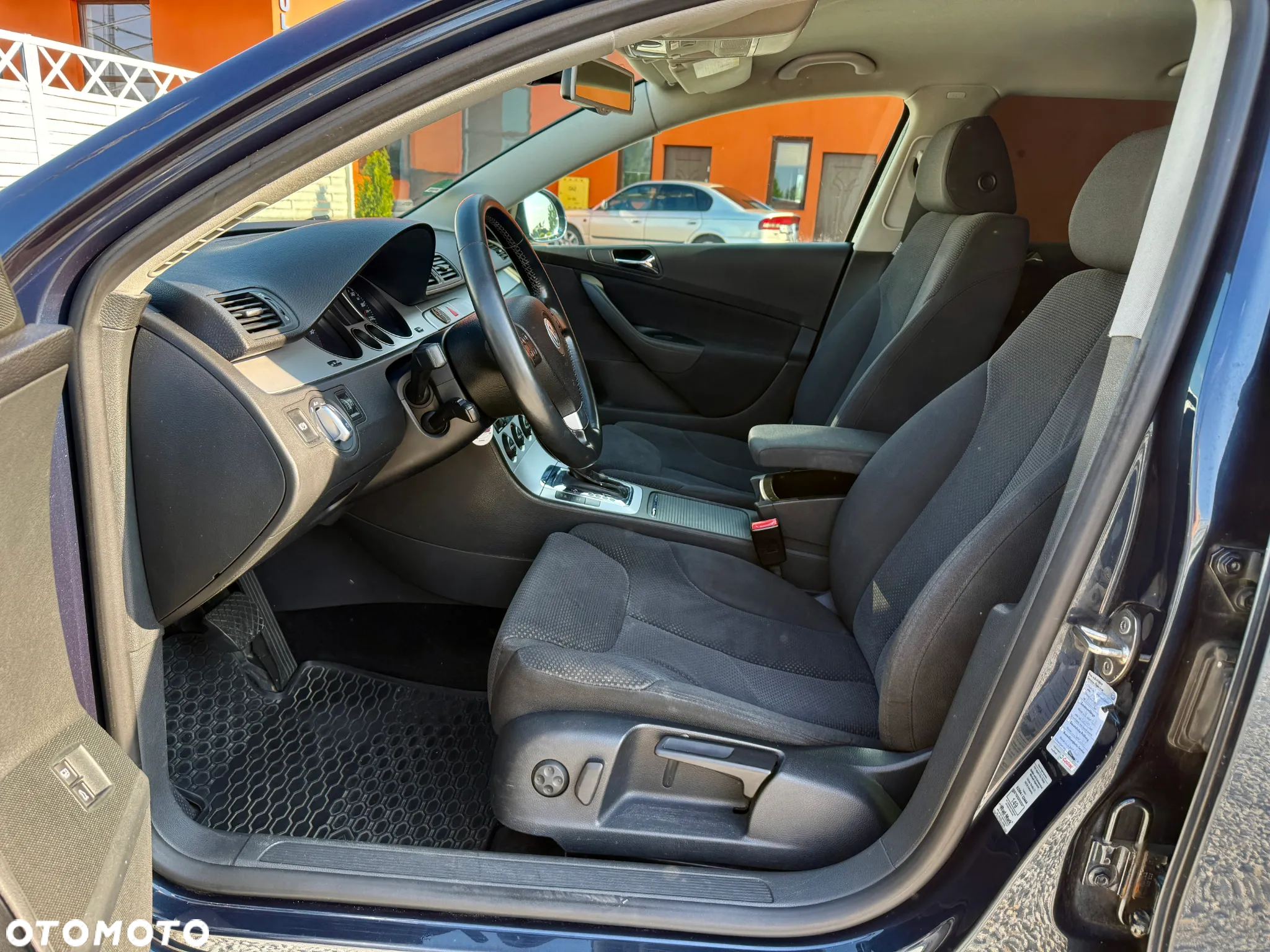 Volkswagen Passat 2.0 TDI Highline DSG - 8