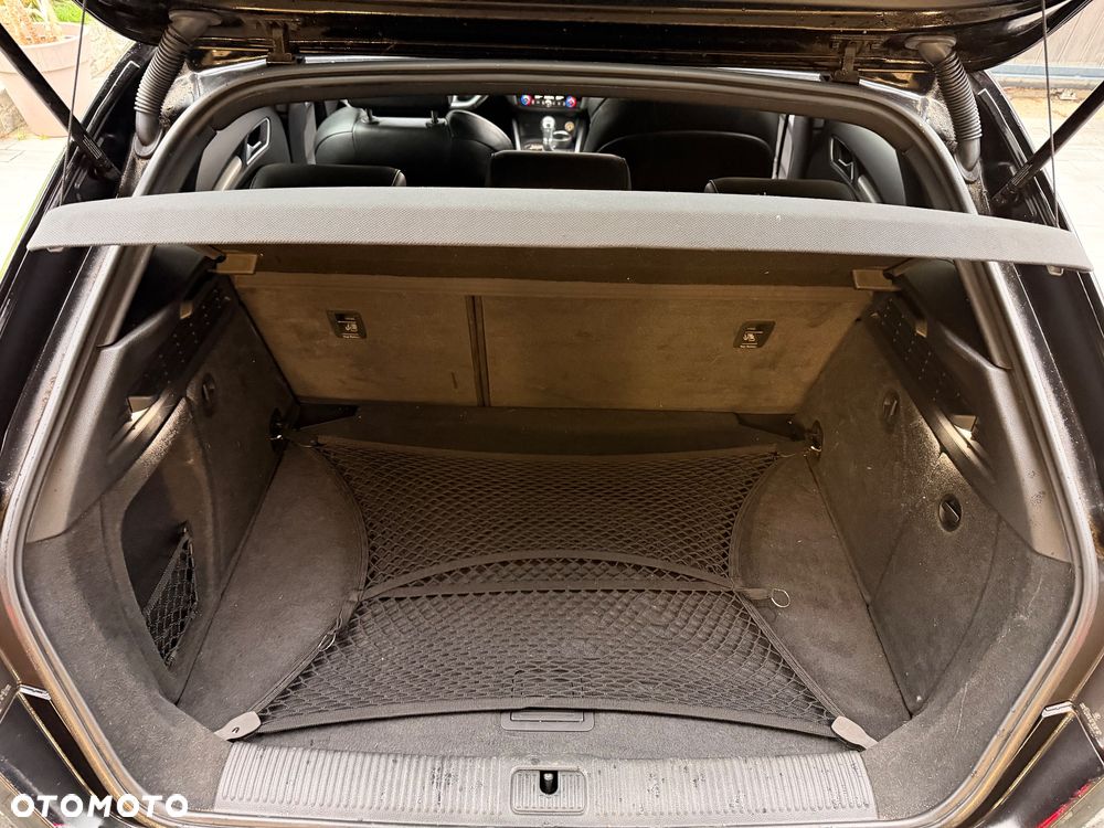 Audi A3 Sportback 2.0 TDI (clean diesel) quattro S tronic S line Sportpaket - 33