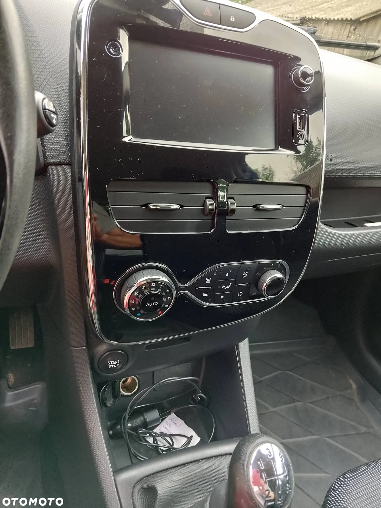 Renault Clio - 8