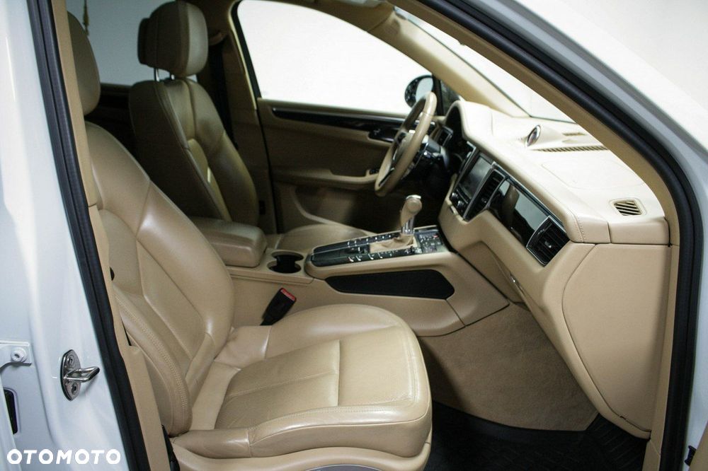 Porsche Macan - 15