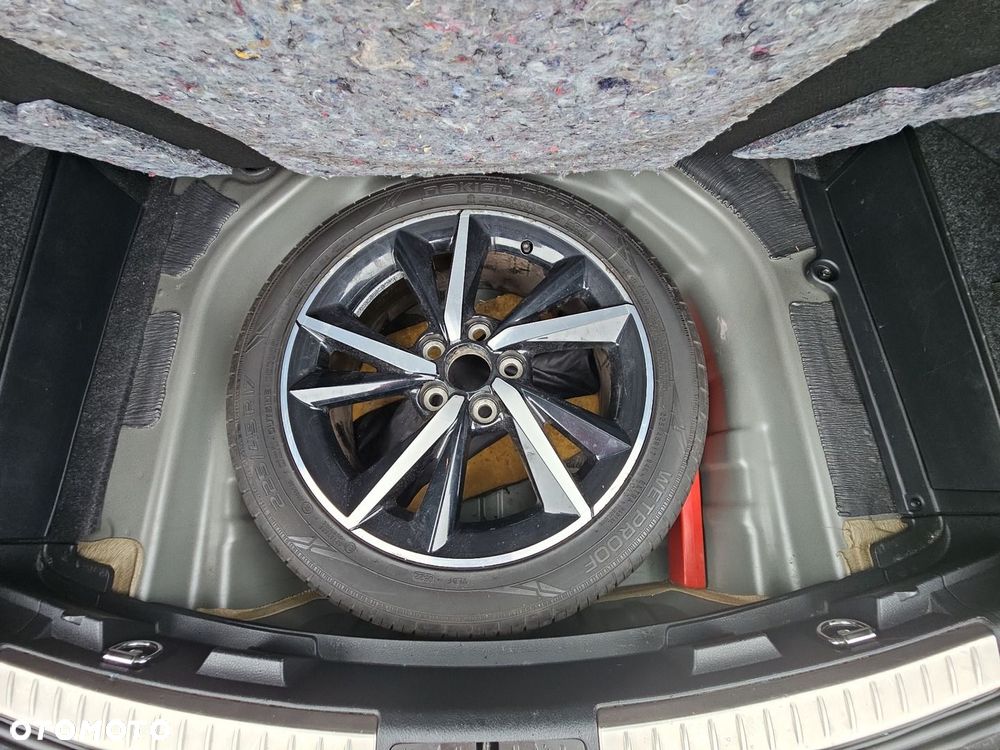 Toyota Auris 1.6 Dynamic - 25