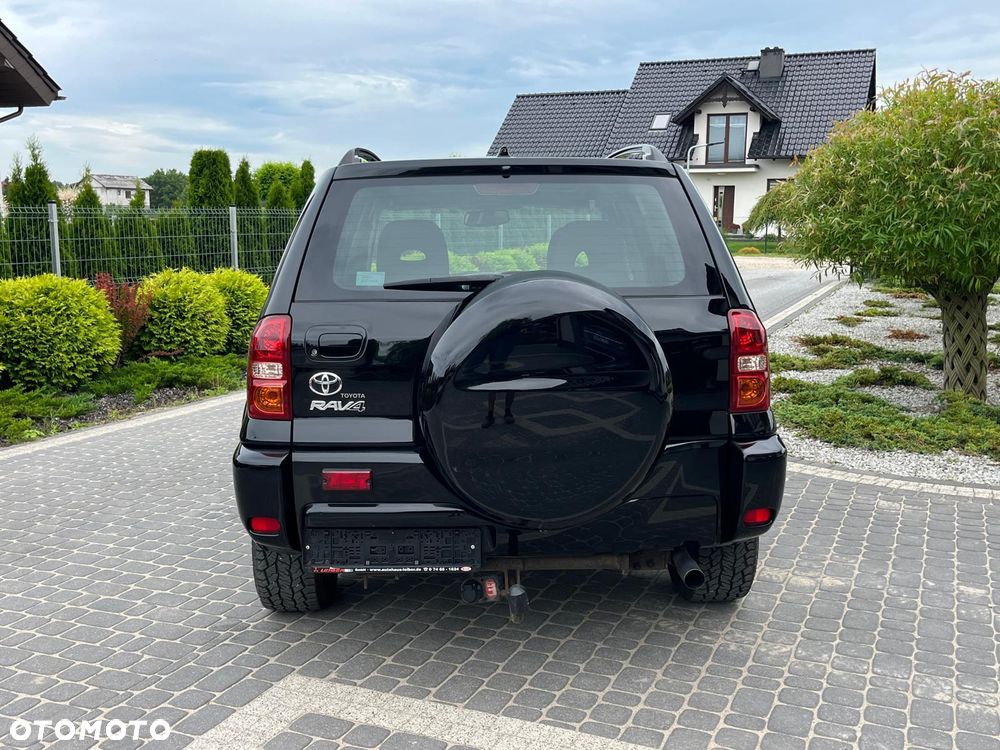 Toyota RAV4 D-4D 4x4 - 4
