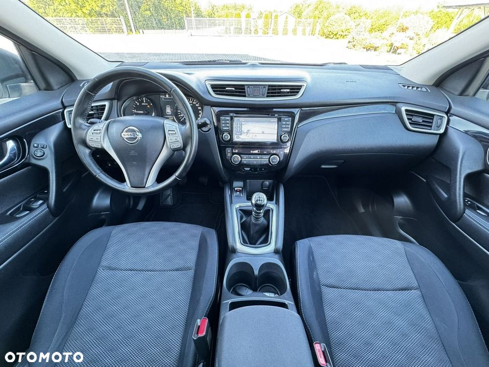 Nissan Qashqai 1.5 dCi TEKNA - 16
