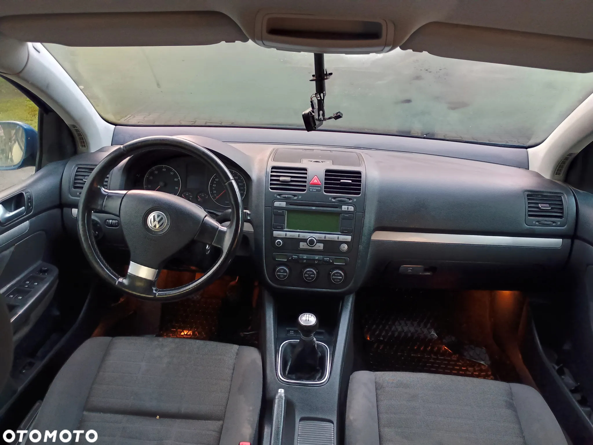 Volkswagen Golf - 14