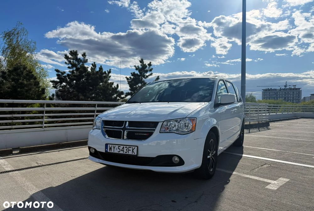 Dodge Grand Caravan 3.6 R/T - 7