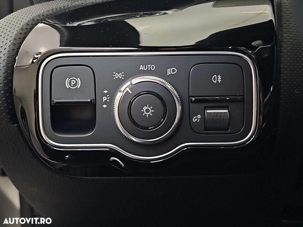 Mercedes-Benz A 200 Sedan 7G-DCT AMG Line - 15