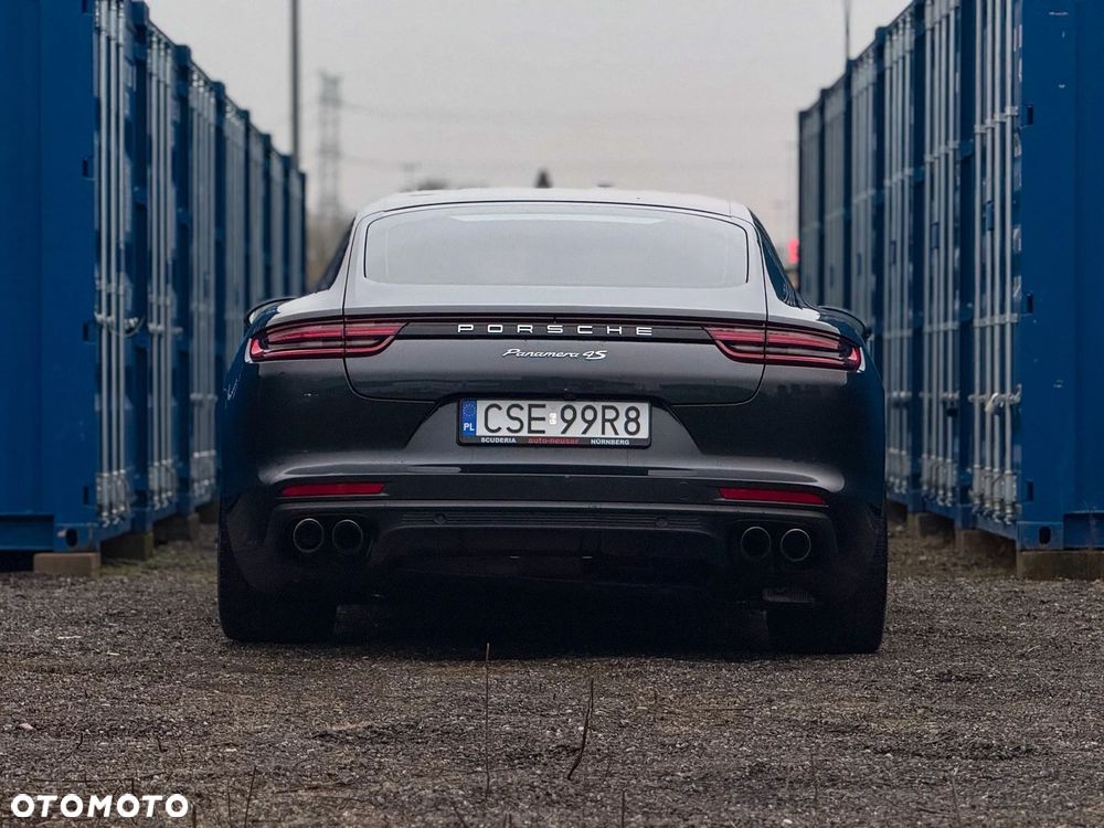 Porsche Panamera - 7