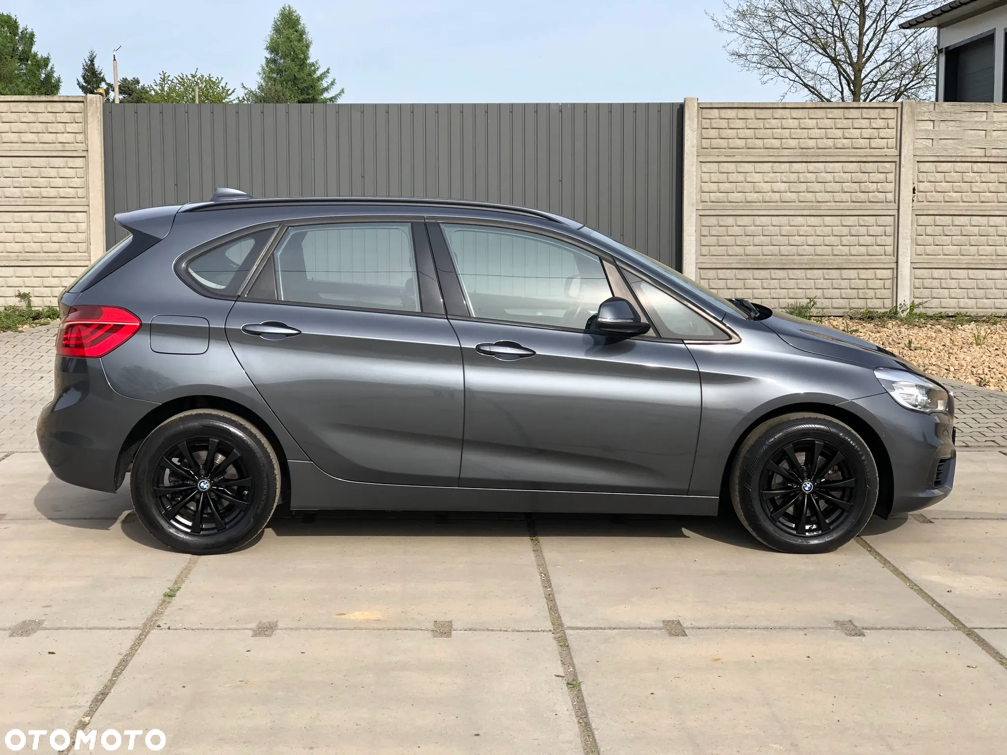 BMW Seria 2 218d Active Tourer Sport Line - 2