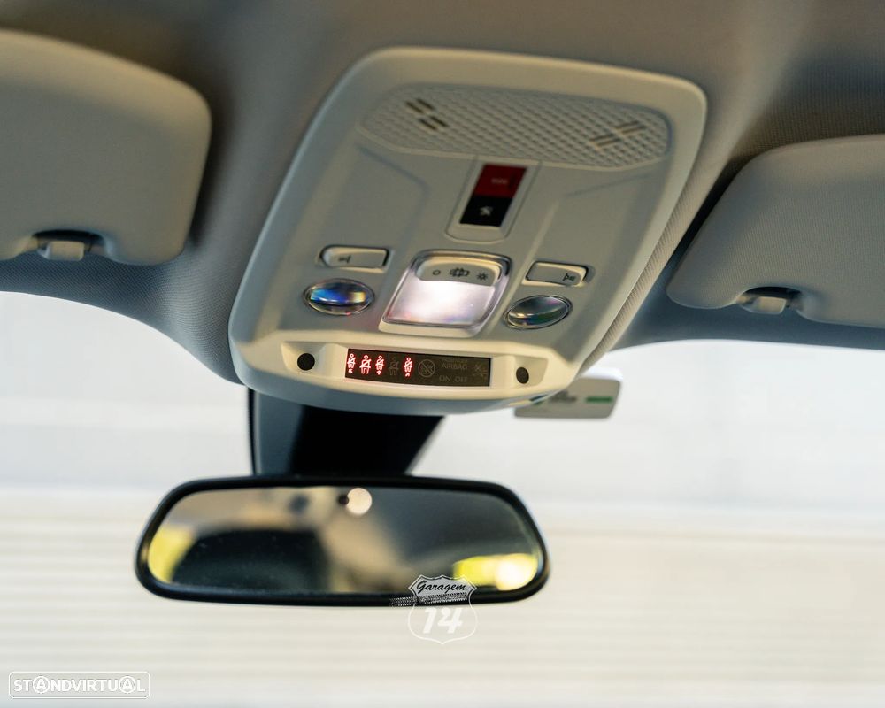 Peugeot e-2008 Allure Pack - 45