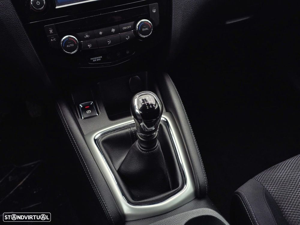 Nissan Qashqai 1.5 dCi Tekna - 11
