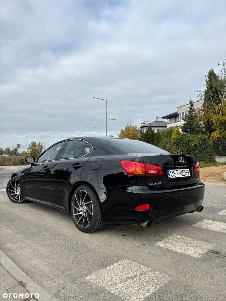 Lexus IS 220 D Prestige - 7