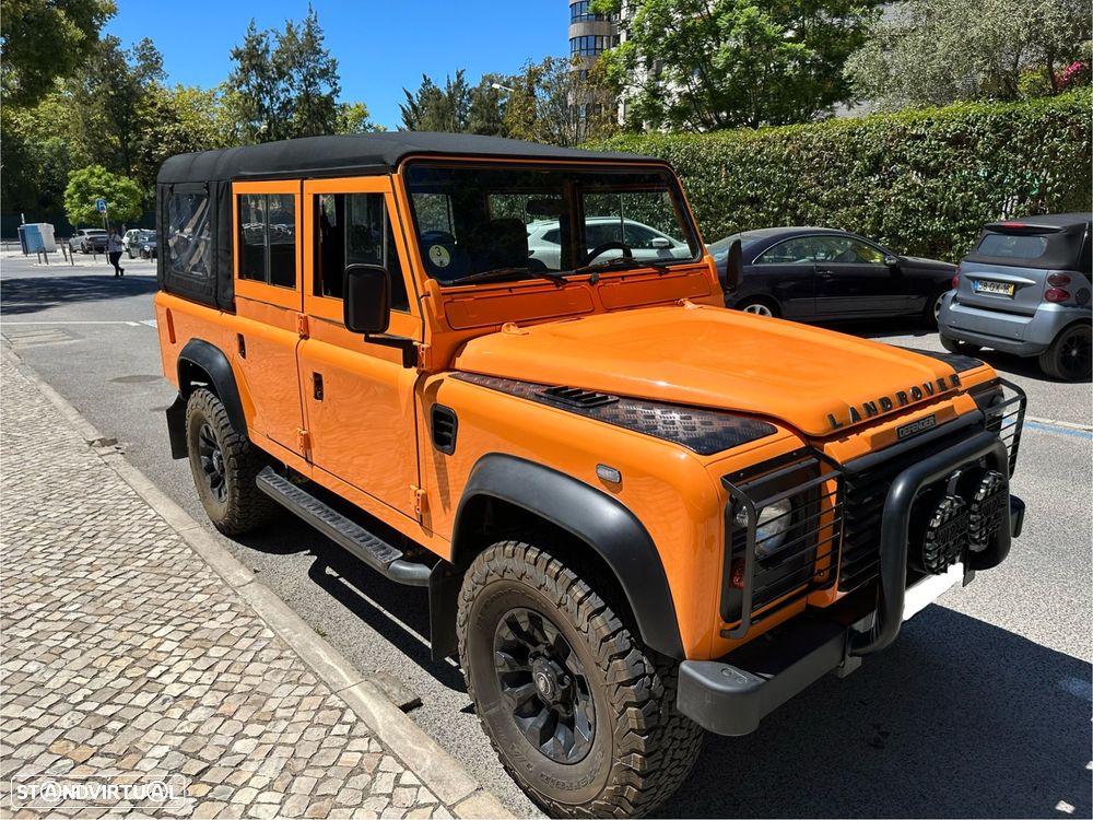 Land Rover Defender 110 S Limited - 11