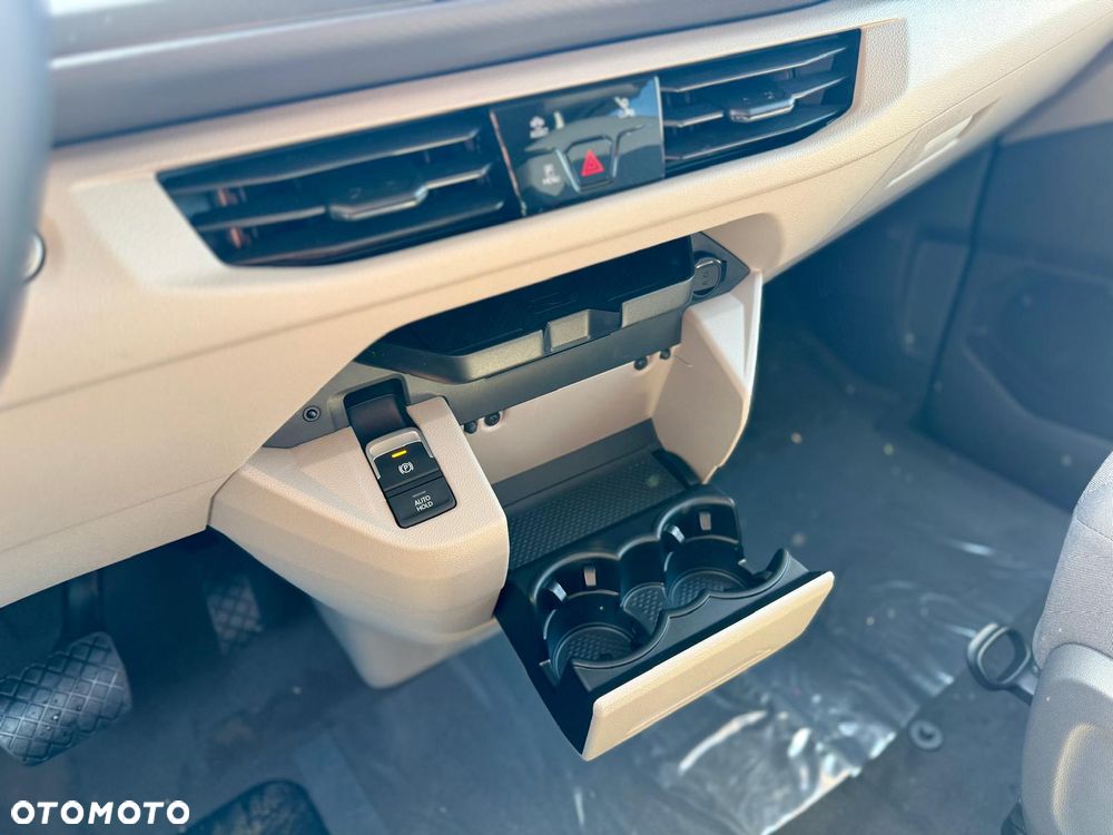 Volkswagen Multivan 2.0 TDI L2 Family DSG - 16