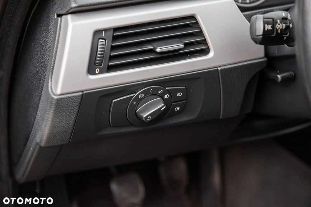 BMW Seria 3 - 21