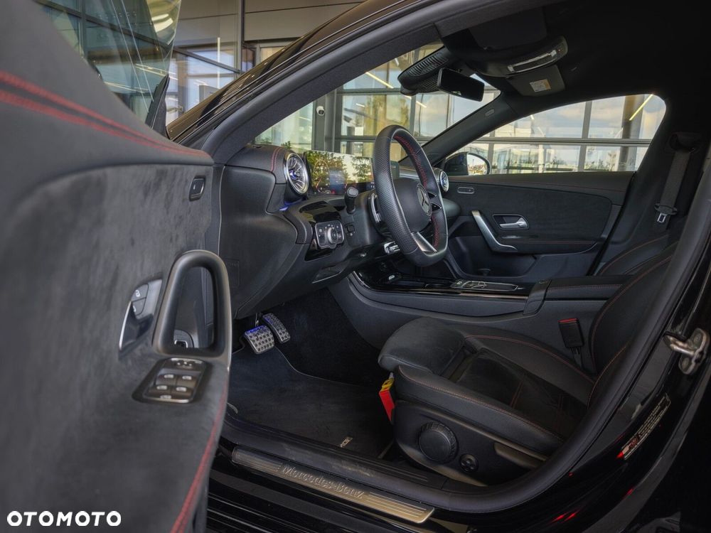 Mercedes-Benz CLA 200 mHEV AMG Line 7G-DCT - 10
