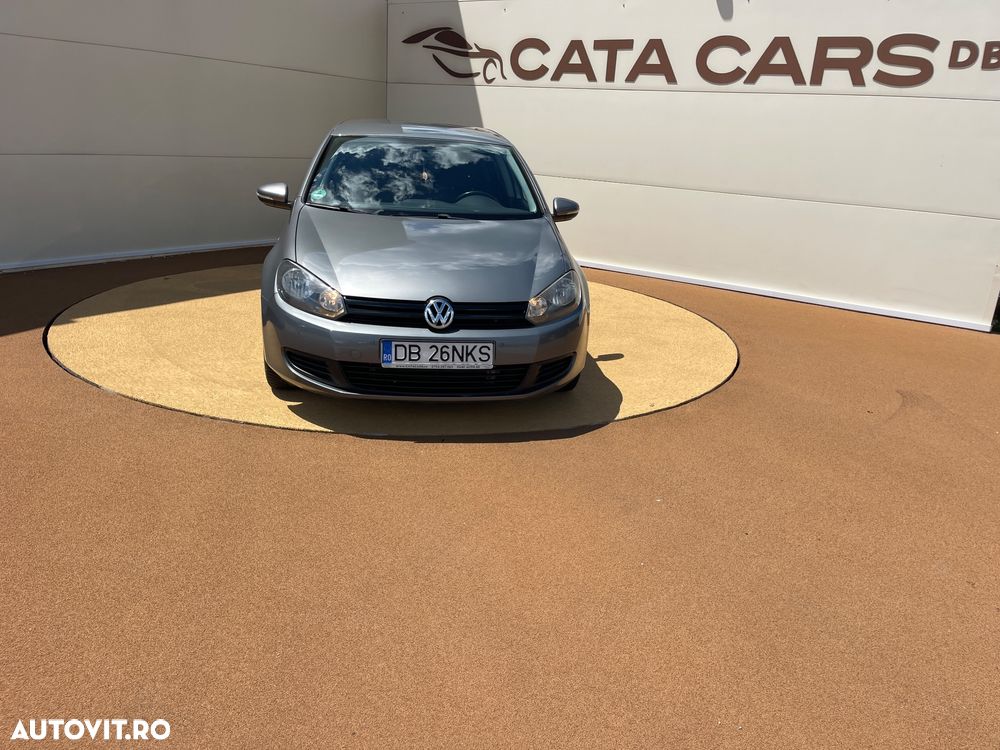 Volkswagen Golf - 1